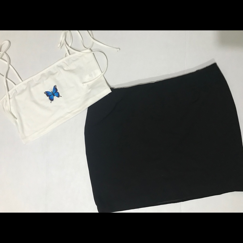 Black mini skirt 🥀